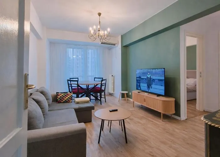 Riverside Grand Apartment Bucharest